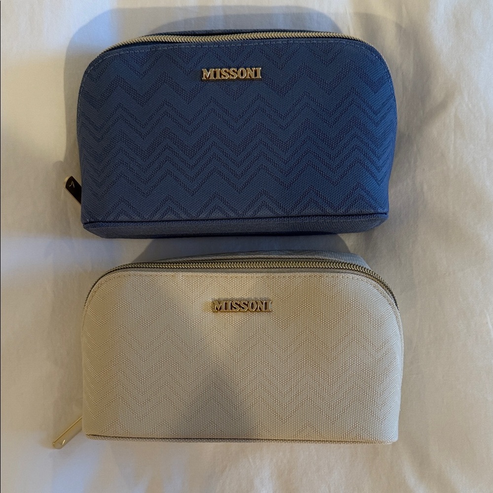 NEW Sealed Delta One Set of 2 Missoni Blue and Cream Chevron Zip Travel Bag